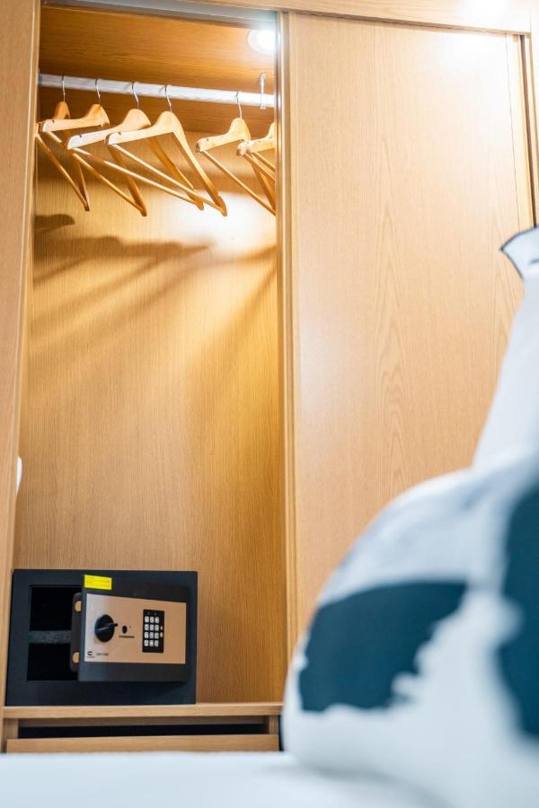 Art & Suite Apartment Caces エクステリア 写真